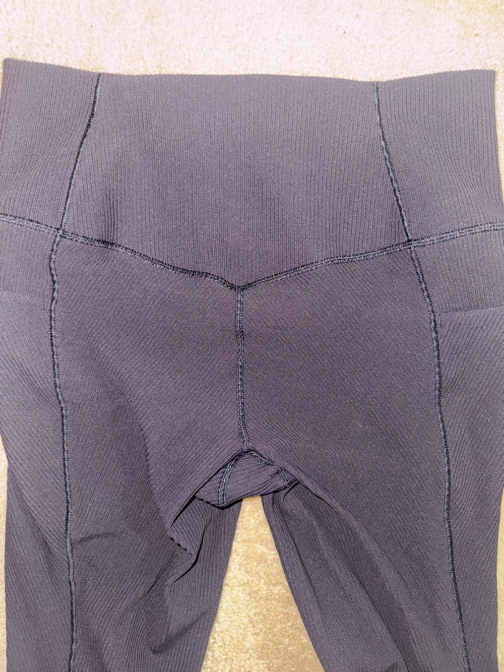 Athleta Black Stash Pocket II Ribbed 7/8 tight - size medium - Picture 8 of 8
